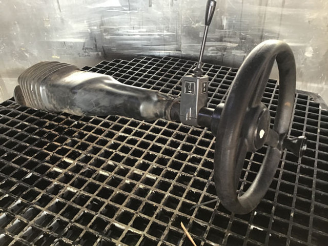 Liebherr - Steering column: picture 4 Liebherr - Steering column: picture 4