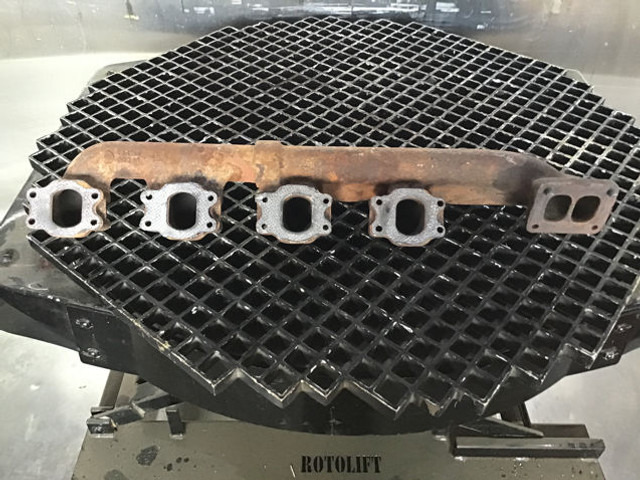 Liebherr - Exhaust pipe: picture 1 Liebherr - Exhaust pipe: picture 1