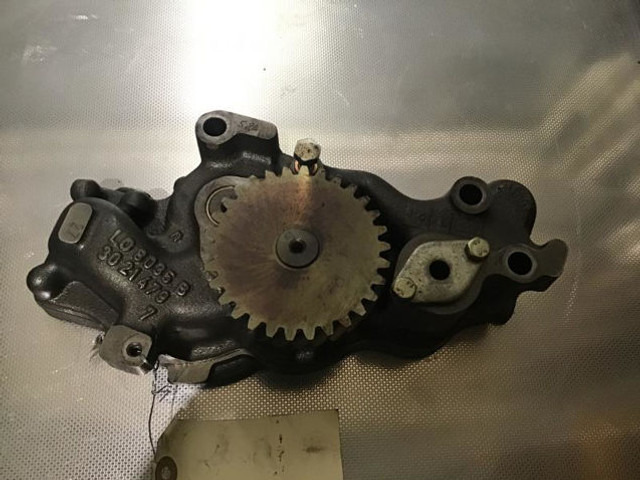 Liebherr Oil Pump - Oil pump: picture 1 Liebherr Oil Pump - Oil pump: picture 1