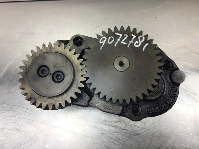 Liebherr Oil Pump - Oil pump: picture 4 Liebherr Oil Pump - Oil pump: picture 4