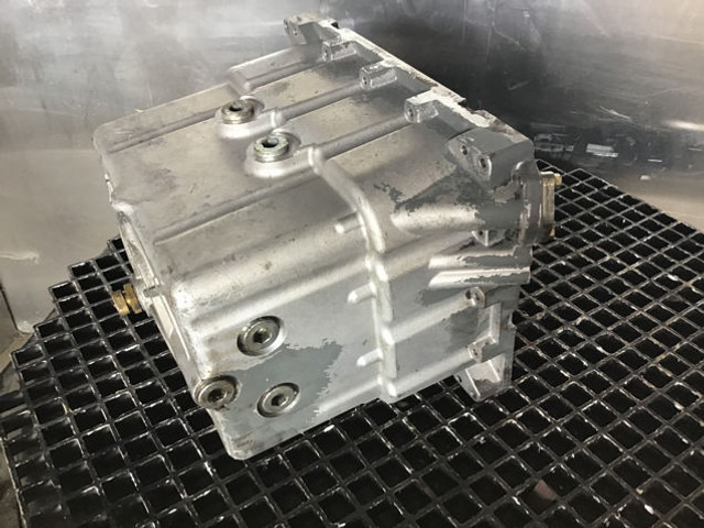 Liebherr Oil Sump - Crankcase: picture 4 Liebherr Oil Sump - Crankcase: picture 4