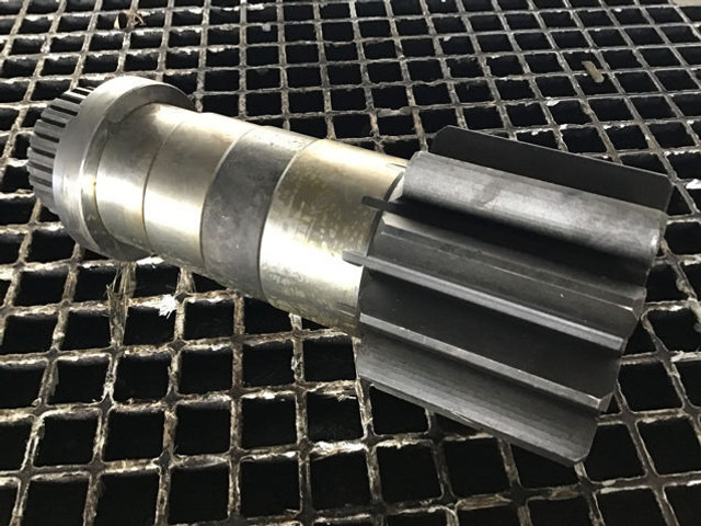 New Axle and parts Liebherr Output Shaft: picture 9