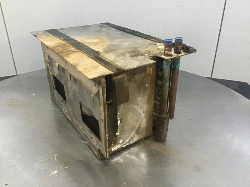 Liebherr R900B Li - Radiator: picture 2 Liebherr R900B Li - Radiator: picture 2