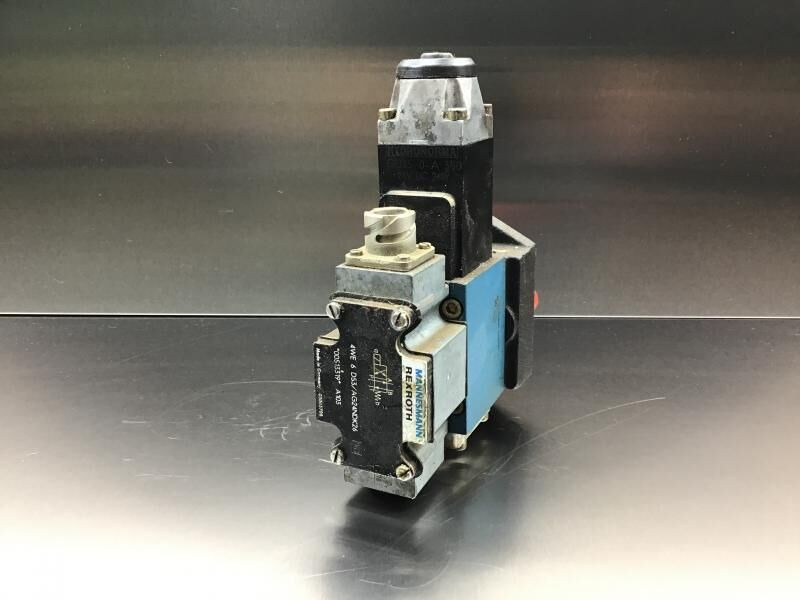 Liebherr R904 / R912 Li / R912HDSL / R912 LC / R914 / R914B - Valve: picture 3 Liebherr R904 / R912 Li / R912HDSL / R912 LC / R914 / R914B - Valve: picture 3