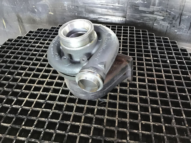 Liebherr Turbo Charger - Turbo: picture 1 Liebherr Turbo Charger - Turbo: picture 1