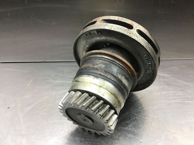 Liebherr Waterpump - Coolant pump: picture 4 Liebherr Waterpump - Coolant pump: picture 4