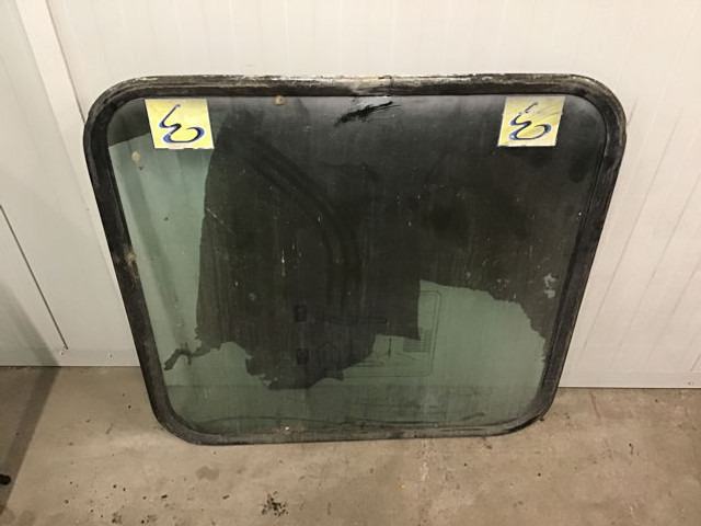 Liebherr Window Glass - Window and parts: picture 3 Liebherr Window Glass - Window and parts: picture 3
