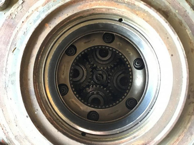 ZF Eindaandrijving - Suspension: picture 5 ZF Eindaandrijving - Suspension: picture 5