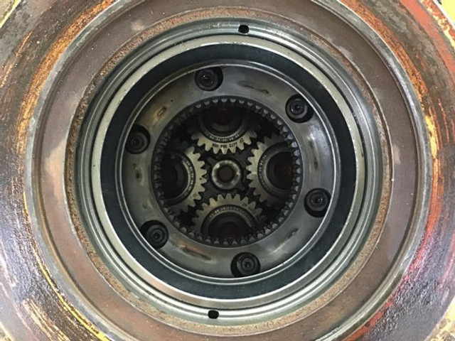 ZF Eindaandrijving - Suspension: picture 2 ZF Eindaandrijving - Suspension: picture 2