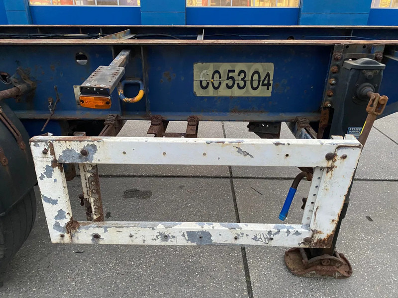 Container transporter/ Swap body semi-trailer Krone SZF18 / 20 FT Container Chassis / SAF: picture 7