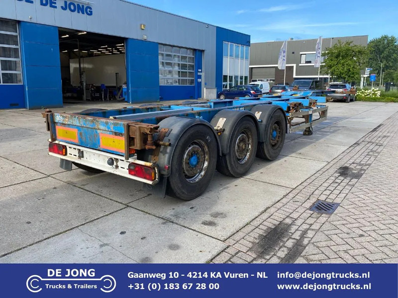 Renders Container chassis / Mercedes + Disc / 1x Lift Axle / 1x Extendable - Container transporter/ Swap body semi-trailer: picture 1 Renders Container chassis / Mercedes + Disc / 1x Lift Axle / 1x Extendable - Container transporter/ Swap body semi-trailer: picture 1