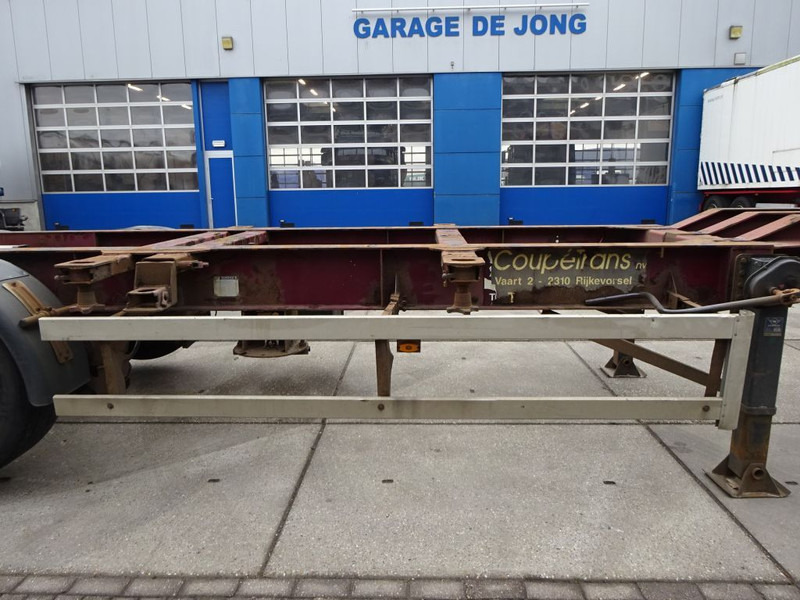 Renders ROC 12.27 Container Chassis / SAF + DRUM / Lift Axle - Container transporter/ Swap body semi-trailer: picture 5 Renders ROC 12.27 Container Chassis / SAF + DRUM / Lift Axle - Container transporter/ Swap body semi-trailer: picture 5