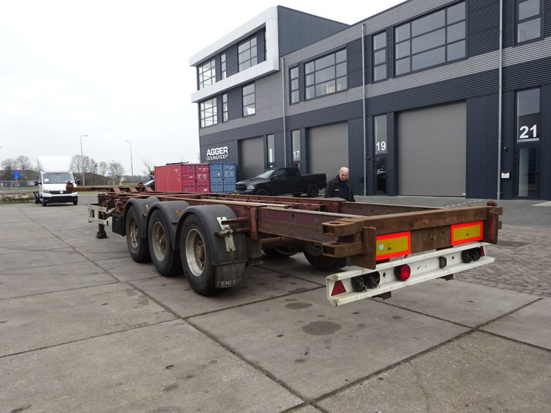 Renders ROC 12.27 Container Chassis / SAF + DRUM - Container transporter/ Swap body semi-trailer: picture 3 Renders ROC 12.27 Container Chassis / SAF + DRUM - Container transporter/ Swap body semi-trailer: picture 3