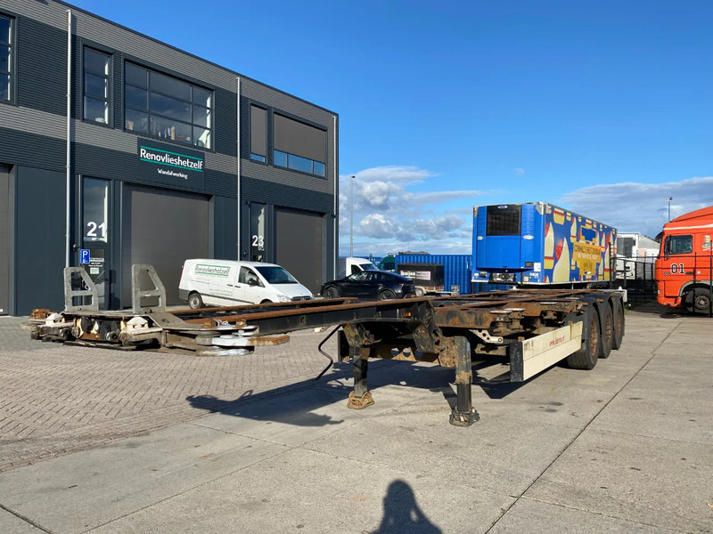 Schmitz Cargobull SCF 24 Chassis / SAF + Disc / 2x Extendable / Lift Axle - Container transporter/ Swap body semi-trailer: picture 4 Schmitz Cargobull SCF 24 Chassis / SAF + Disc / 2x Extendable / Lift Axle - Container transporter/ Swap body semi-trailer: picture 4