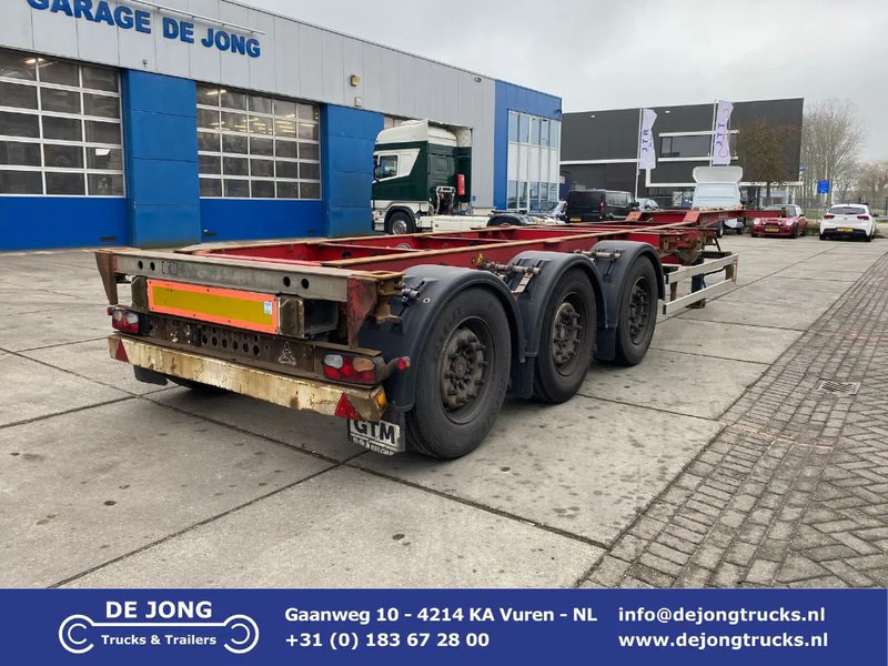 Schmitz Cargobull SCF 24 G Chassis / SAF + Disc / 1x Extendable / Lift axle - Container transporter/ Swap body semi-trailer: picture 1 Schmitz Cargobull SCF 24 G Chassis / SAF + Disc / 1x Extendable / Lift axle - Container transporter/ Swap body semi-trailer: picture 1