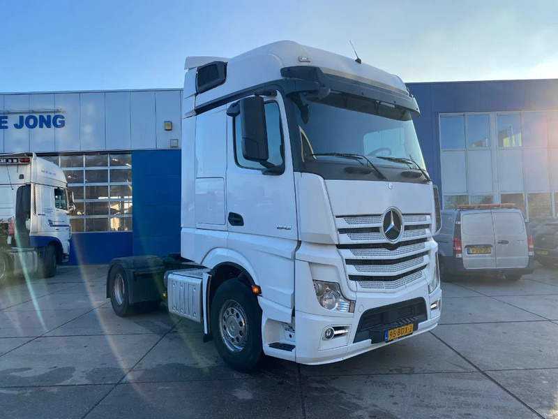 Mercedes-Benz Actros 1842 Big space / Automatic - Tractor unit: picture 3 Mercedes-Benz Actros 1842 Big space / Automatic - Tractor unit: picture 3