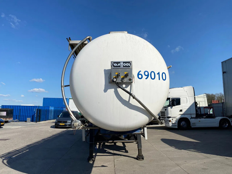 Van Hool Tank / Inox / 31200 LT / SAF - Tank semi-trailer: picture 2 Van Hool Tank / Inox / 31200 LT / SAF - Tank semi-trailer: picture 2