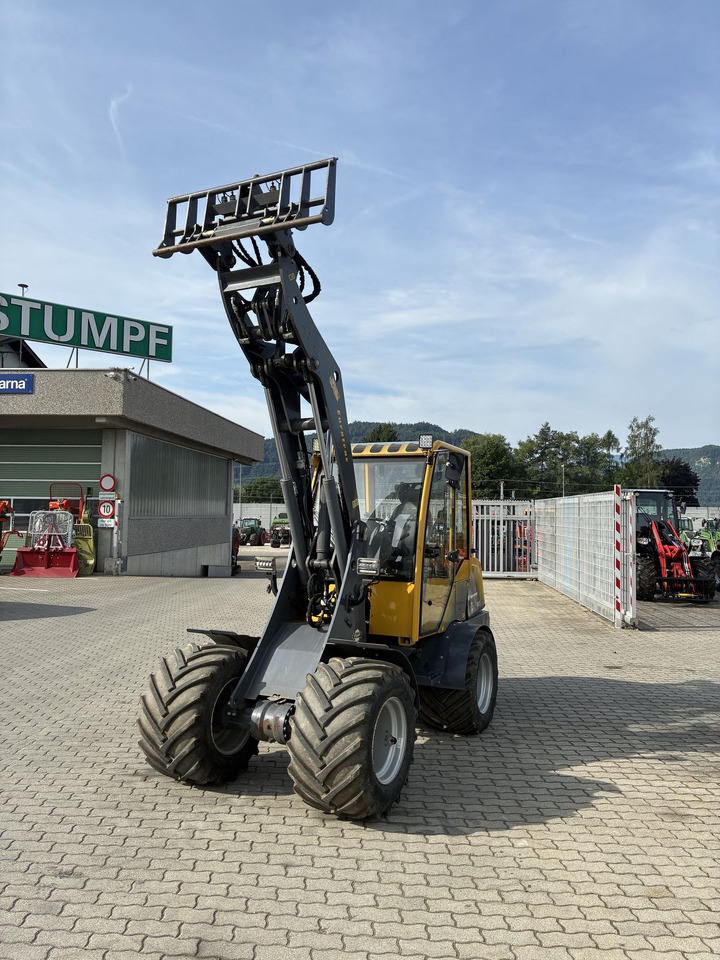 Eurotrac Eurotrac W13 - Compact loader: picture 1 Eurotrac Eurotrac W13 - Compact loader: picture 1