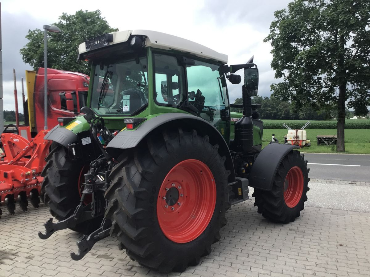 Fendt 211 Vario (FendtONE) - Farm tractor: picture 3 Fendt 211 Vario (FendtONE) - Farm tractor: picture 3