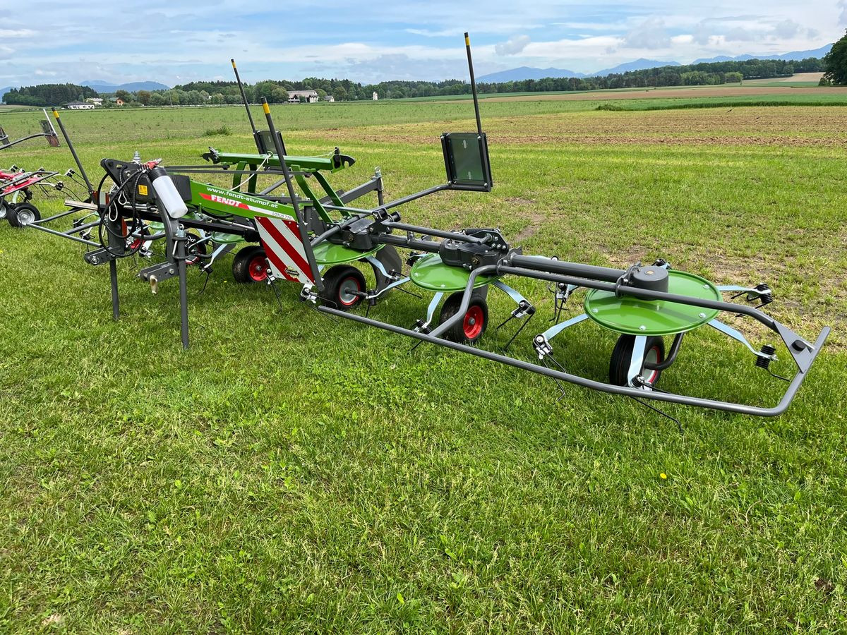 Fendt Lotus 770 - Tedder/ Rake: picture 1 Fendt Lotus 770 - Tedder/ Rake: picture 1