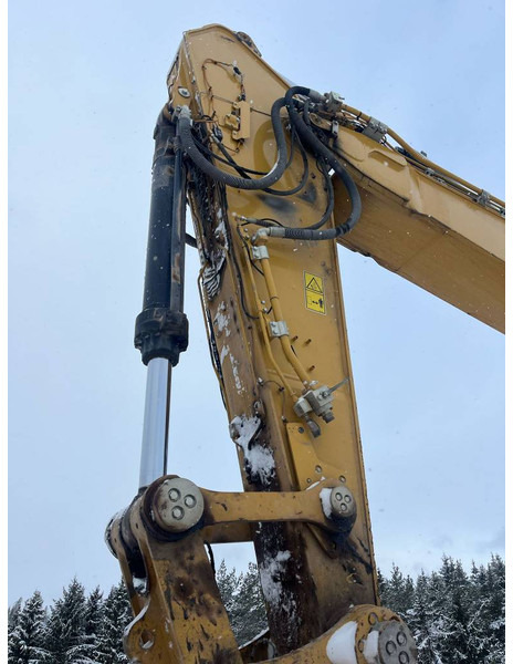 Crawler excavator Cat 374-07B: picture 8