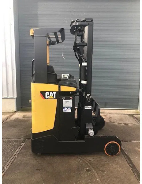 Caterpillar NR14N - Reach truck: picture 3 Caterpillar NR14N - Reach truck: picture 3