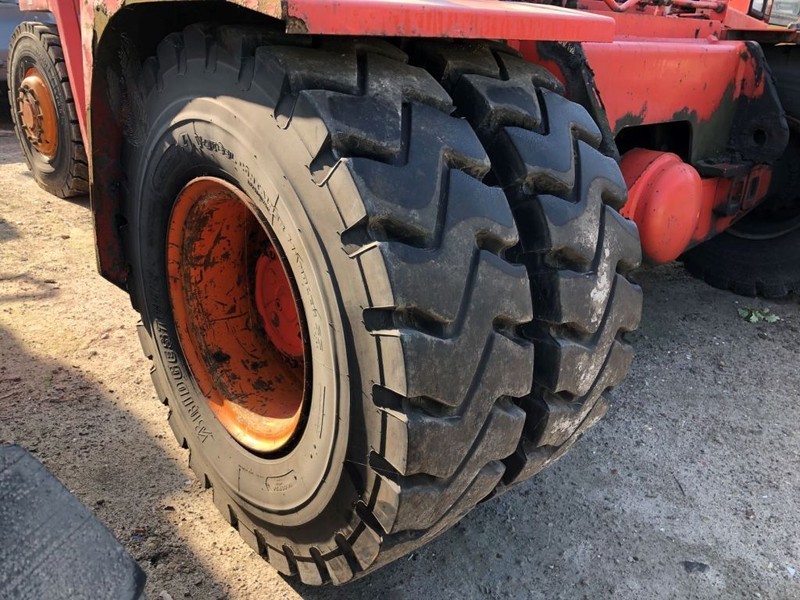 Fantuzzi FDC25K7DB - Container handler: picture 4 Fantuzzi FDC25K7DB - Container handler: picture 4