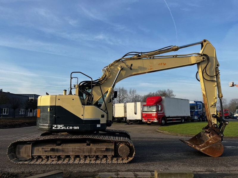 Hyundai Robex 235LCR-9A - Crawler excavator: picture 2 Hyundai Robex 235LCR-9A - Crawler excavator: picture 2