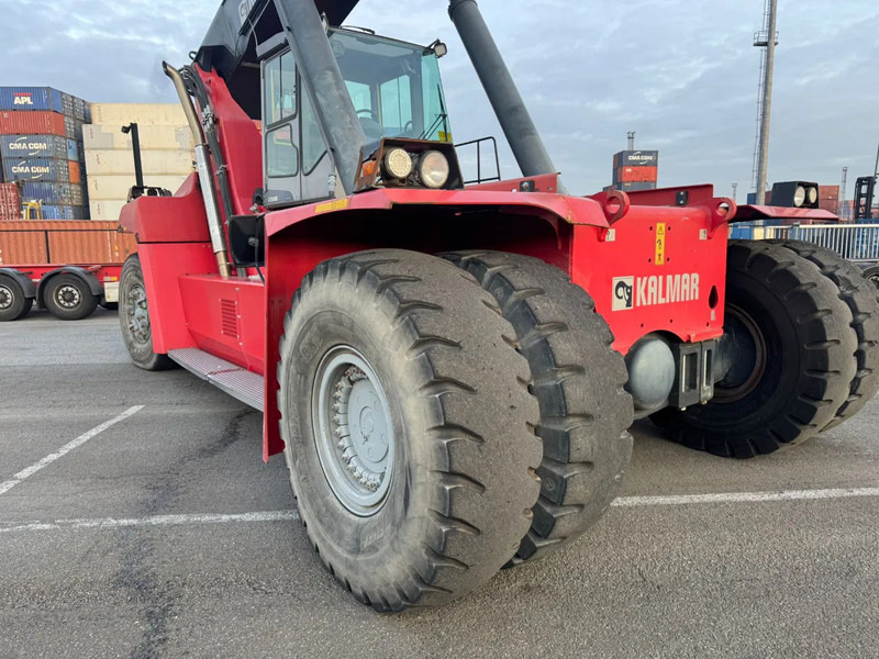 Kalmar DRF450-65S5 - Reach stacker: picture 3 Kalmar DRF450-65S5 - Reach stacker: picture 3