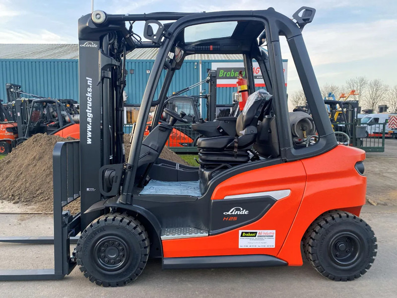 Linde H25T-01 - LPG forklift: picture 5 Linde H25T-01 - LPG forklift: picture 5