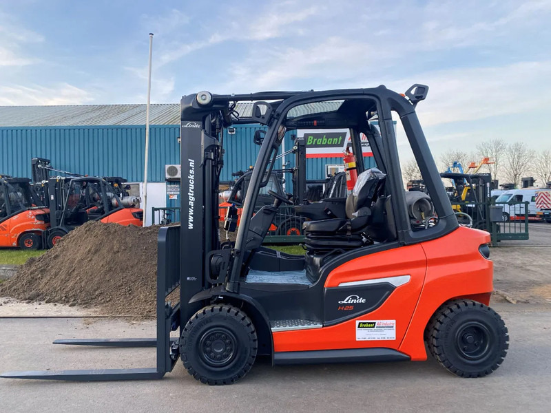 Linde H25T-01 - LPG forklift: picture 2 Linde H25T-01 - LPG forklift: picture 2