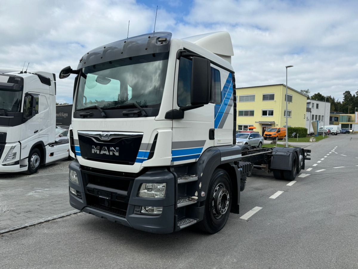 MAN TGS 26.440 6x2 Chassis - Cab chassis truck: picture 1 MAN TGS 26.440 6x2 Chassis - Cab chassis truck: picture 1