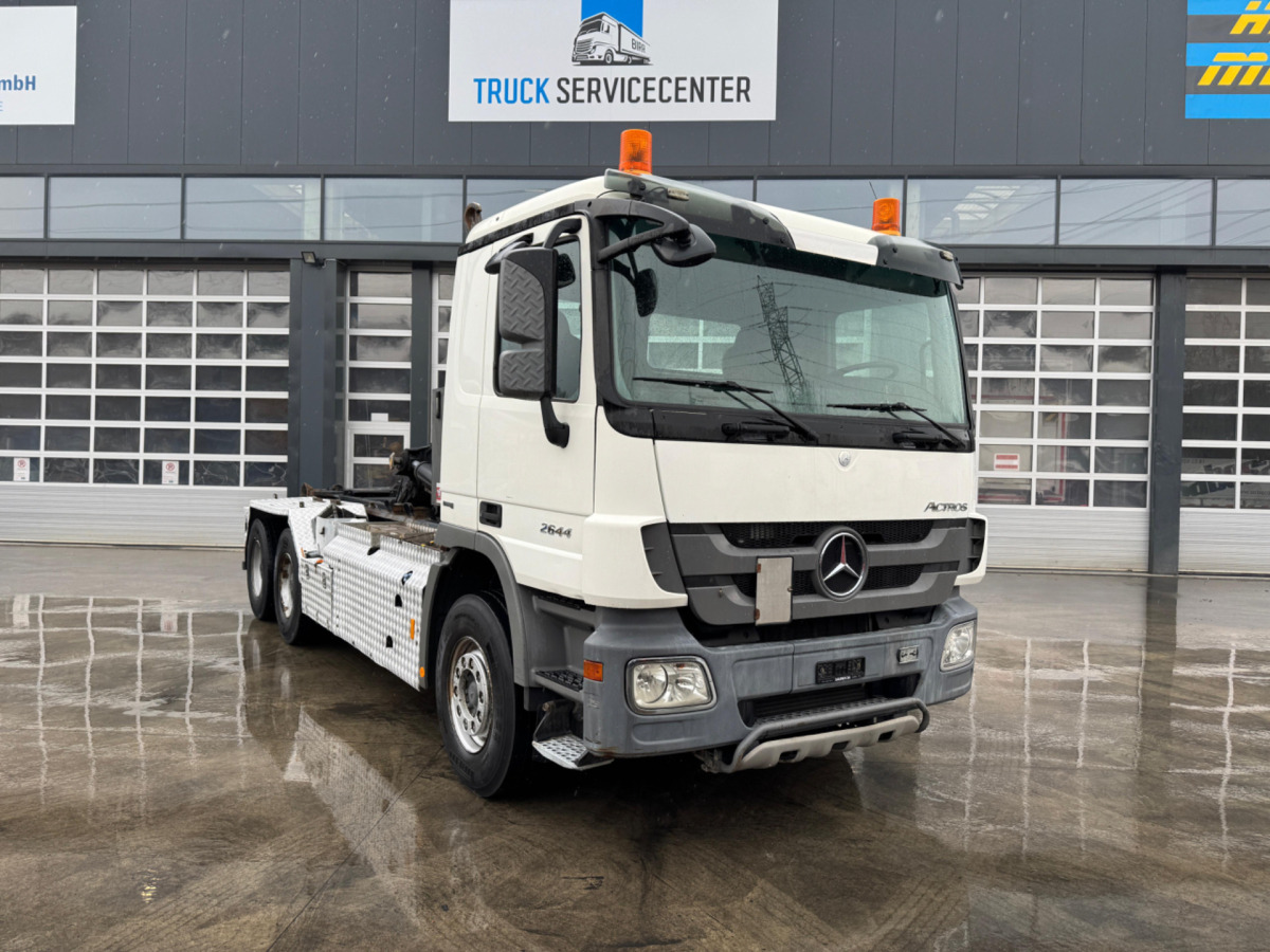 MERCEDES Actros 2644 6x4 Hiab - Hook lift truck: picture 2 MERCEDES Actros 2644 6x4 Hiab - Hook lift truck: picture 2
