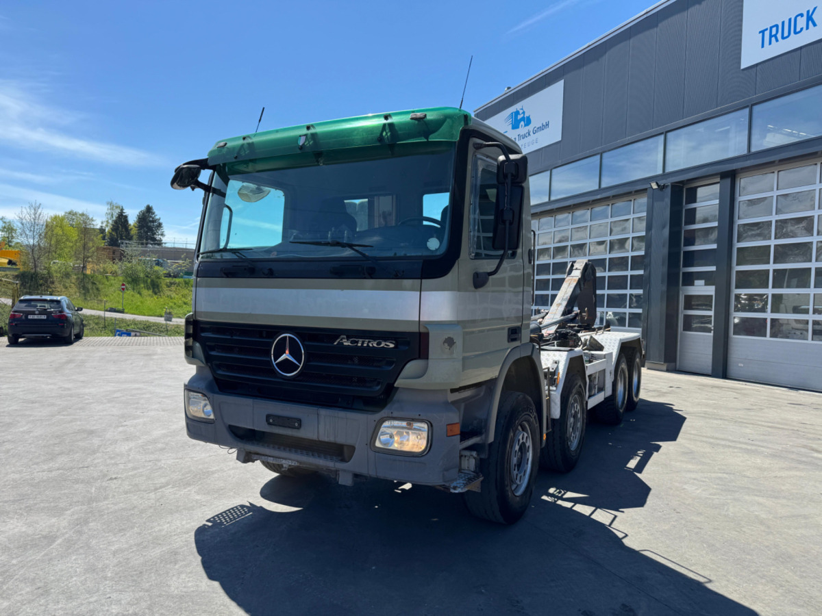 MERCEDES Actros 3244 8x4 Hiab 26T AHK - Hook lift truck: picture 1 MERCEDES Actros 3244 8x4 Hiab 26T AHK - Hook lift truck: picture 1
