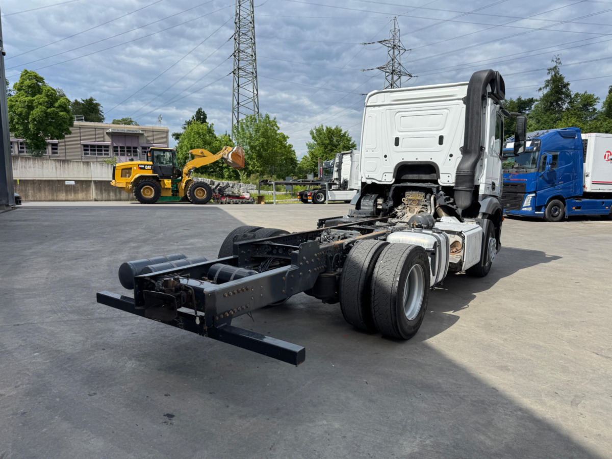 MERCEDES Antos 1851 4x2 - Cab chassis truck: picture 5 MERCEDES Antos 1851 4x2 - Cab chassis truck: picture 5