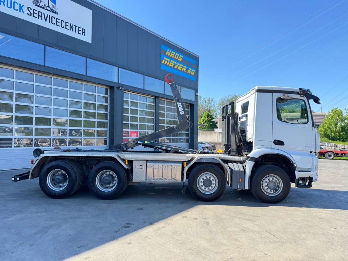MERCEDES Arocs 3251 8x4 - Hook lift truck: picture 4 MERCEDES Arocs 3251 8x4 - Hook lift truck: picture 4