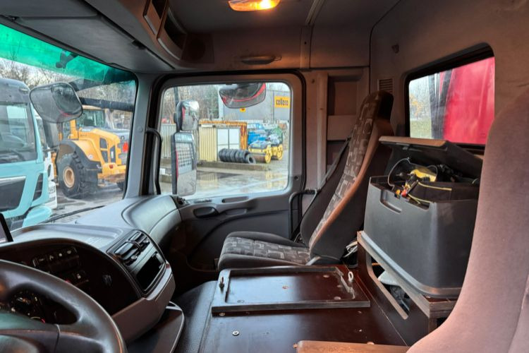 Vacuum truck Mercedes-Benz Actros 4144 8x4 RSP Saugbagger: picture 10