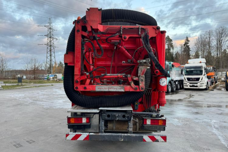 Vacuum truck Mercedes-Benz Actros 4144 8x4 RSP Saugbagger: picture 6
