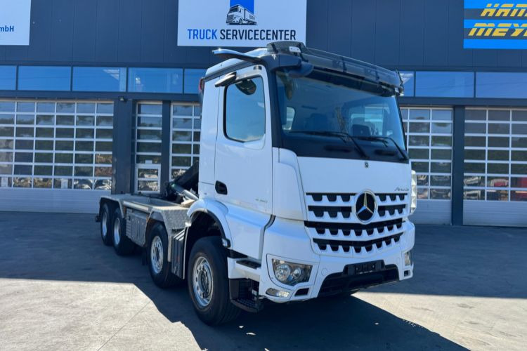 Mercedes-Benz Arocs 3251 8x4 - Hook lift truck: picture 3 Mercedes-Benz Arocs 3251 8x4 - Hook lift truck: picture 3