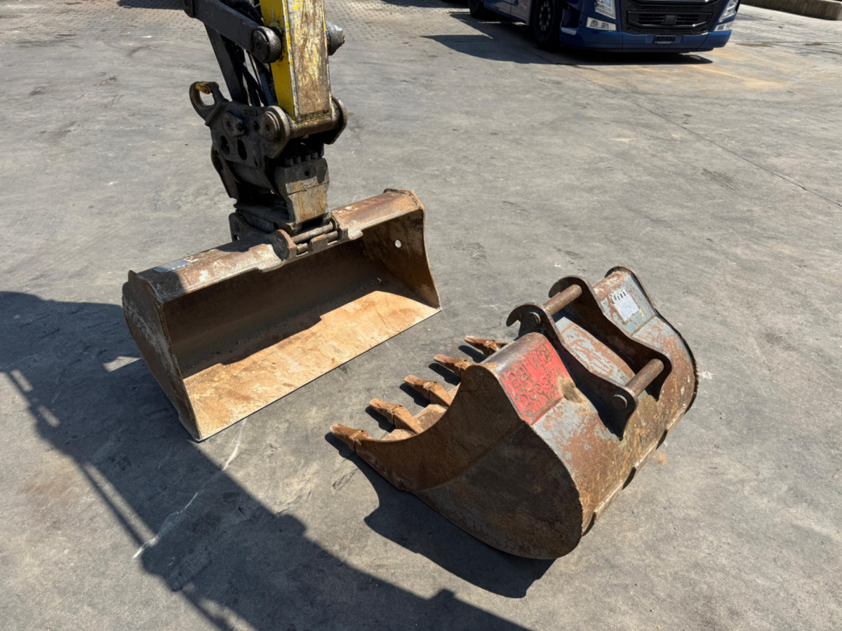Crawler excavator NEUSON 6003: picture 9