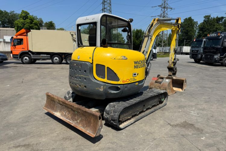 Neuson 6003 - Crawler excavator: picture 4 Neuson 6003 - Crawler excavator: picture 4