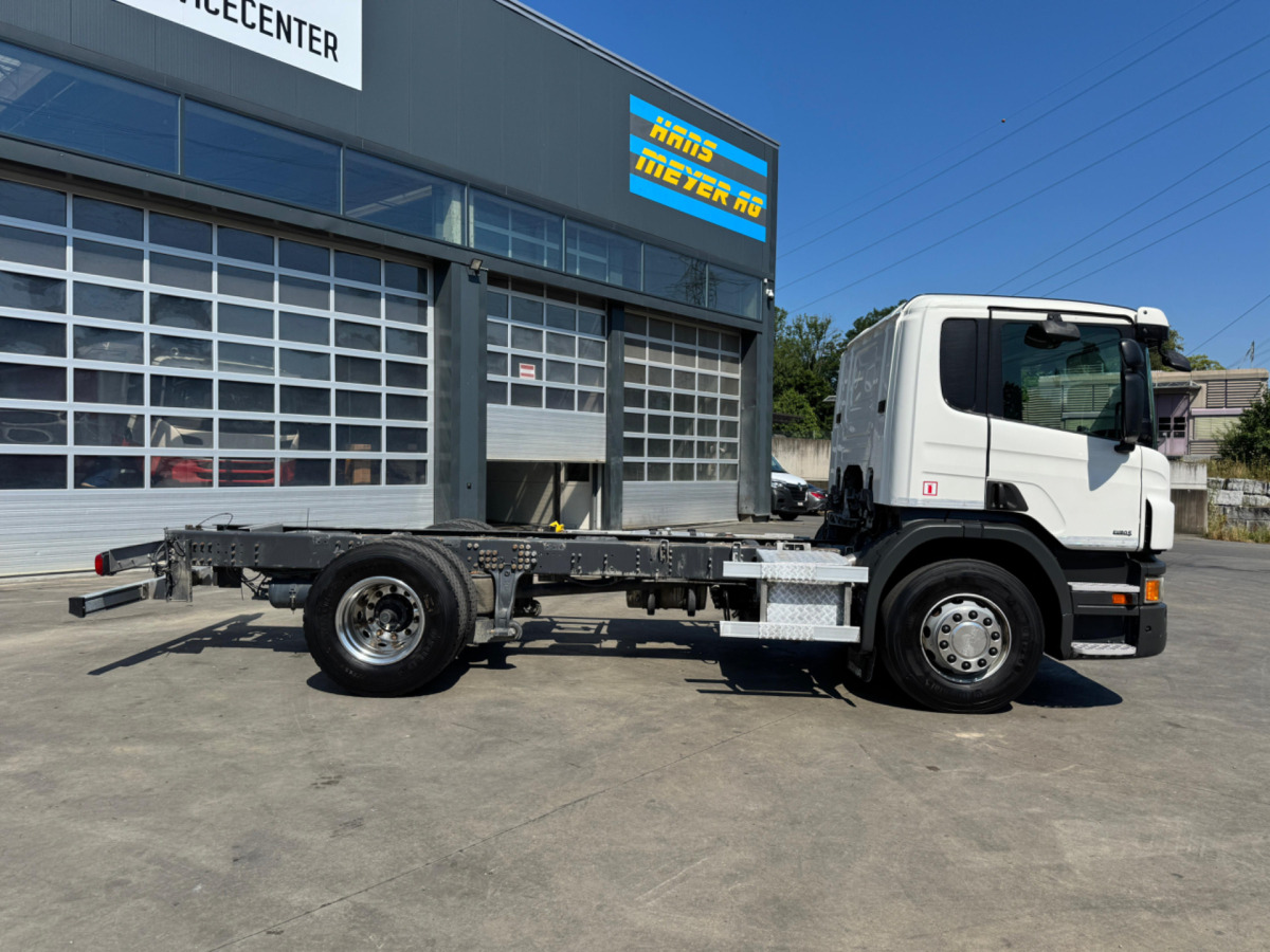SCANIA P400 4x2 Chassis - Cab chassis truck: picture 4 SCANIA P400 4x2 Chassis - Cab chassis truck: picture 4