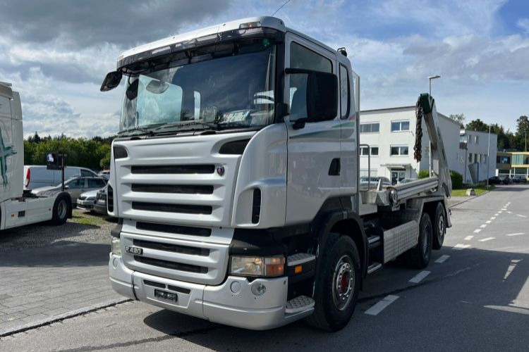Skip loader truck Scania R420 6x2 UT GIGANT: picture 1