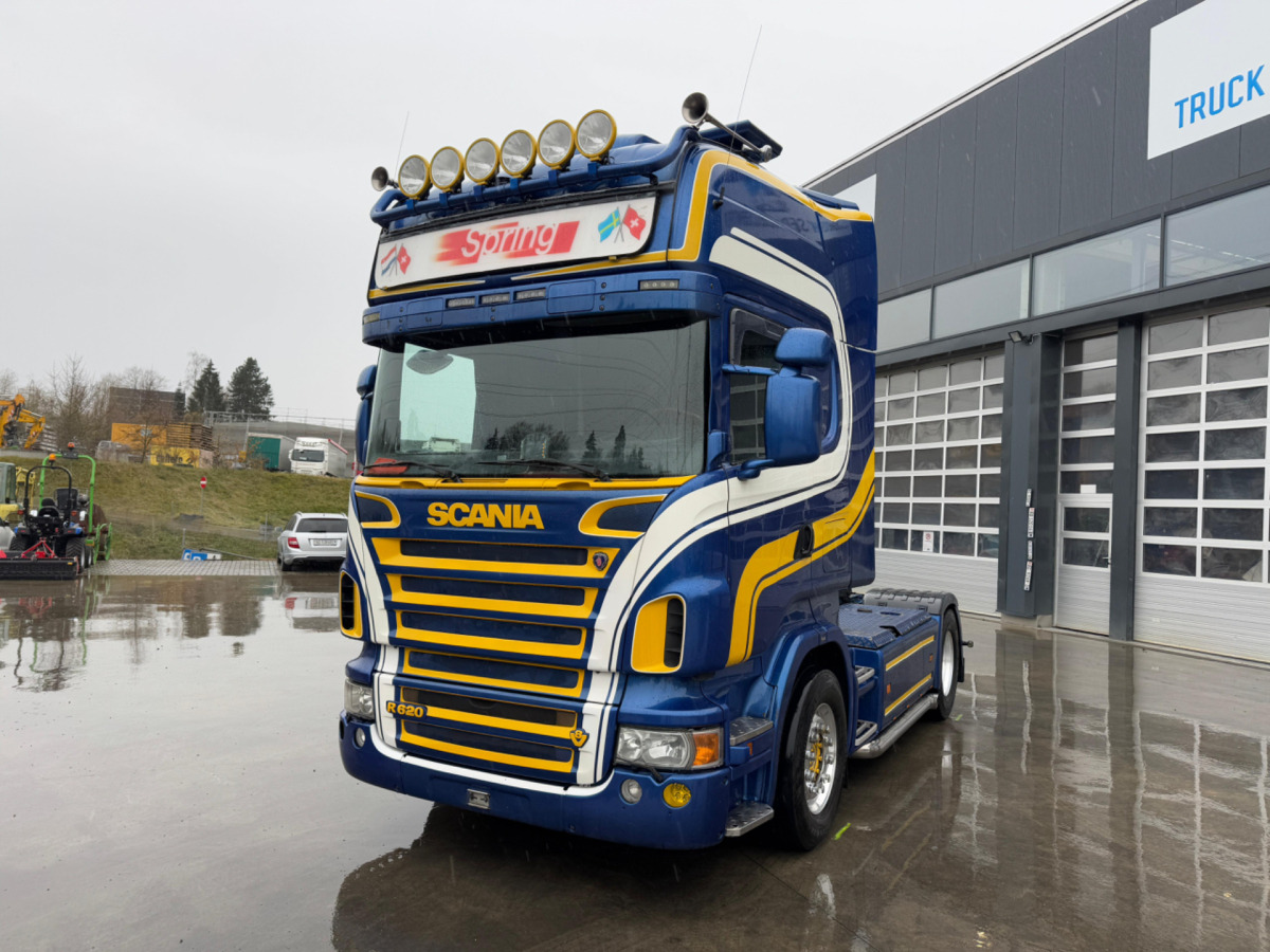 SCANIA R620 V8 Analog Tacho - Tractor unit: picture 1 SCANIA R620 V8 Analog Tacho - Tractor unit: picture 1