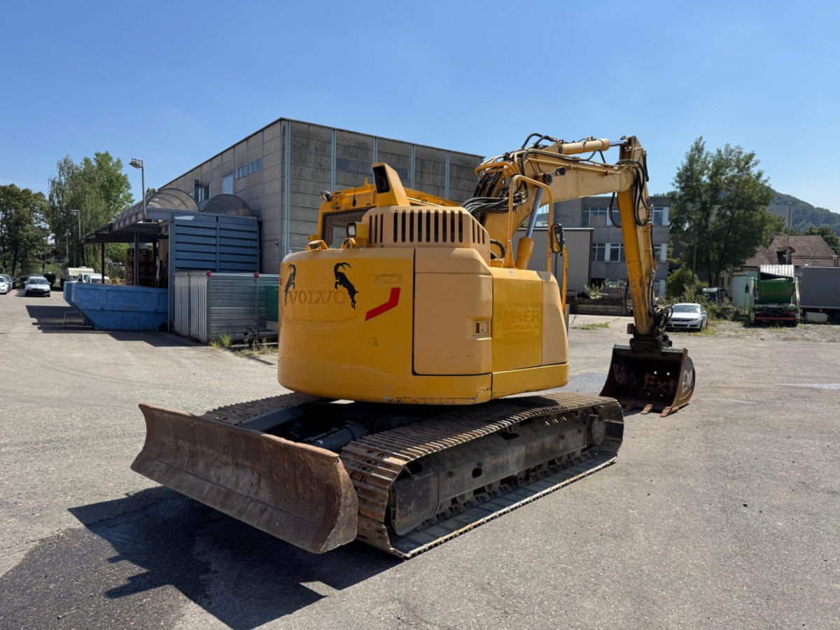 VOLVO ECR145DL Oilquick - Crawler excavator: picture 4 VOLVO ECR145DL Oilquick - Crawler excavator: picture 4