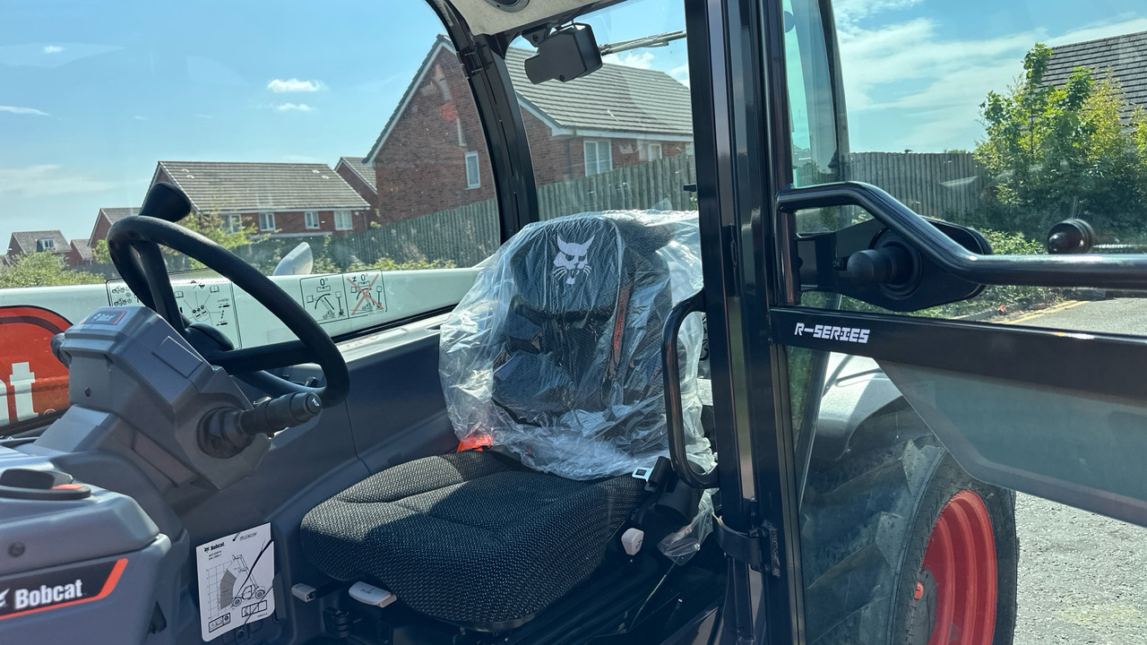 BOBCAT TL 30.60 - Telescopic handler: picture 5 BOBCAT TL 30.60 - Telescopic handler: picture 5