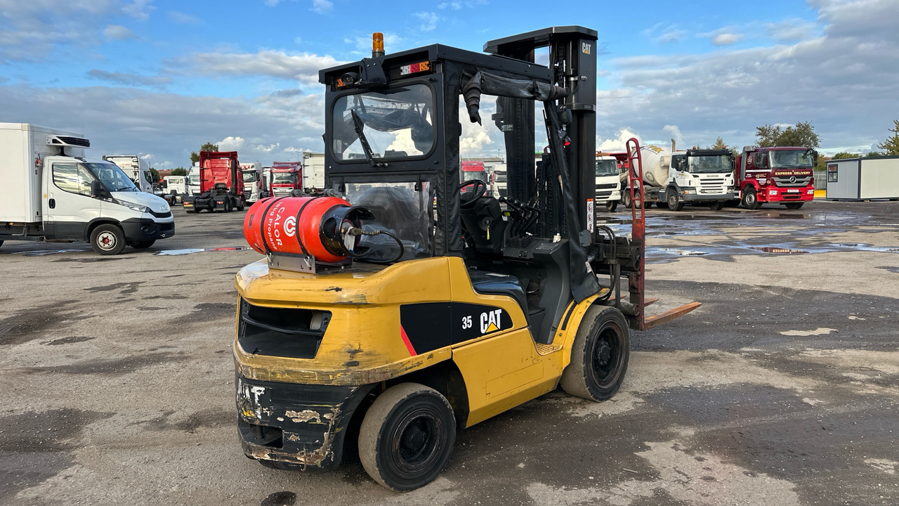 CATERPILLAR GP35N - LPG forklift: picture 4 CATERPILLAR GP35N - LPG forklift: picture 4