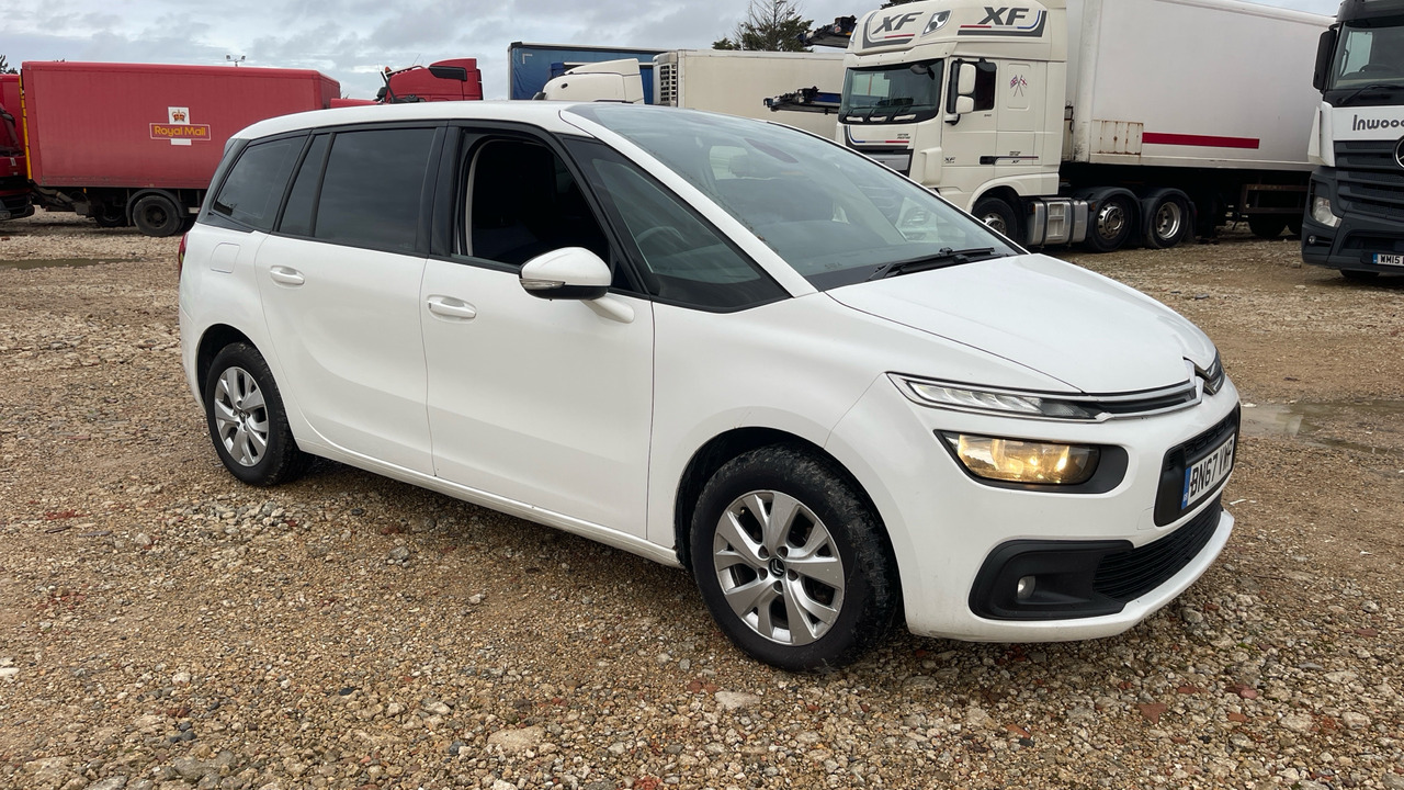 CITROEN GRAND C4 PICASSO 1.6 BLUE HDI 100PS - Car: picture 1 CITROEN GRAND C4 PICASSO 1.6 BLUE HDI 100PS - Car: picture 1