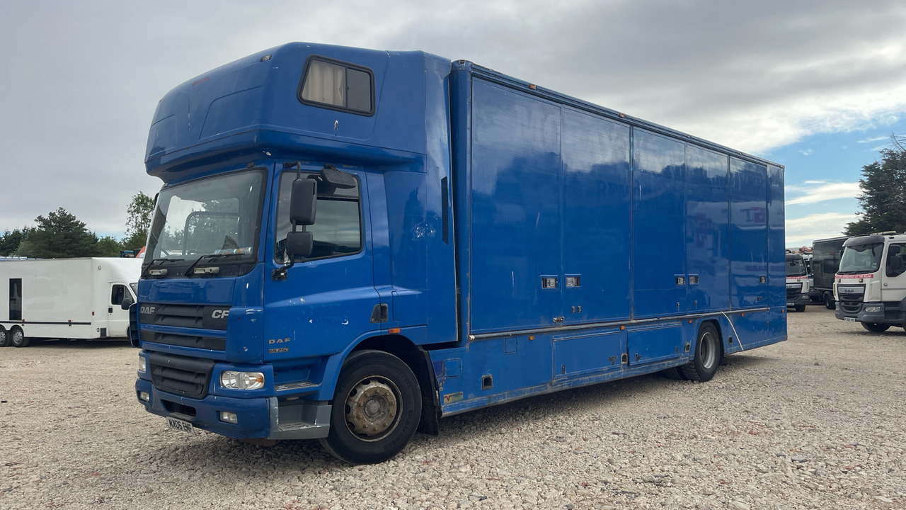DAF CF 65.250 - Box truck: picture 2 DAF CF 65.250 - Box truck: picture 2