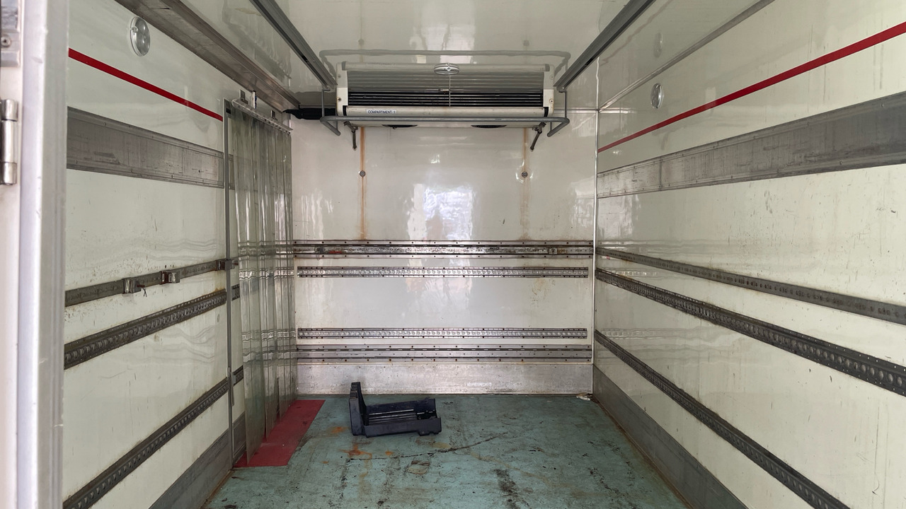 Refrigerator truck DAF LF 220: picture 17